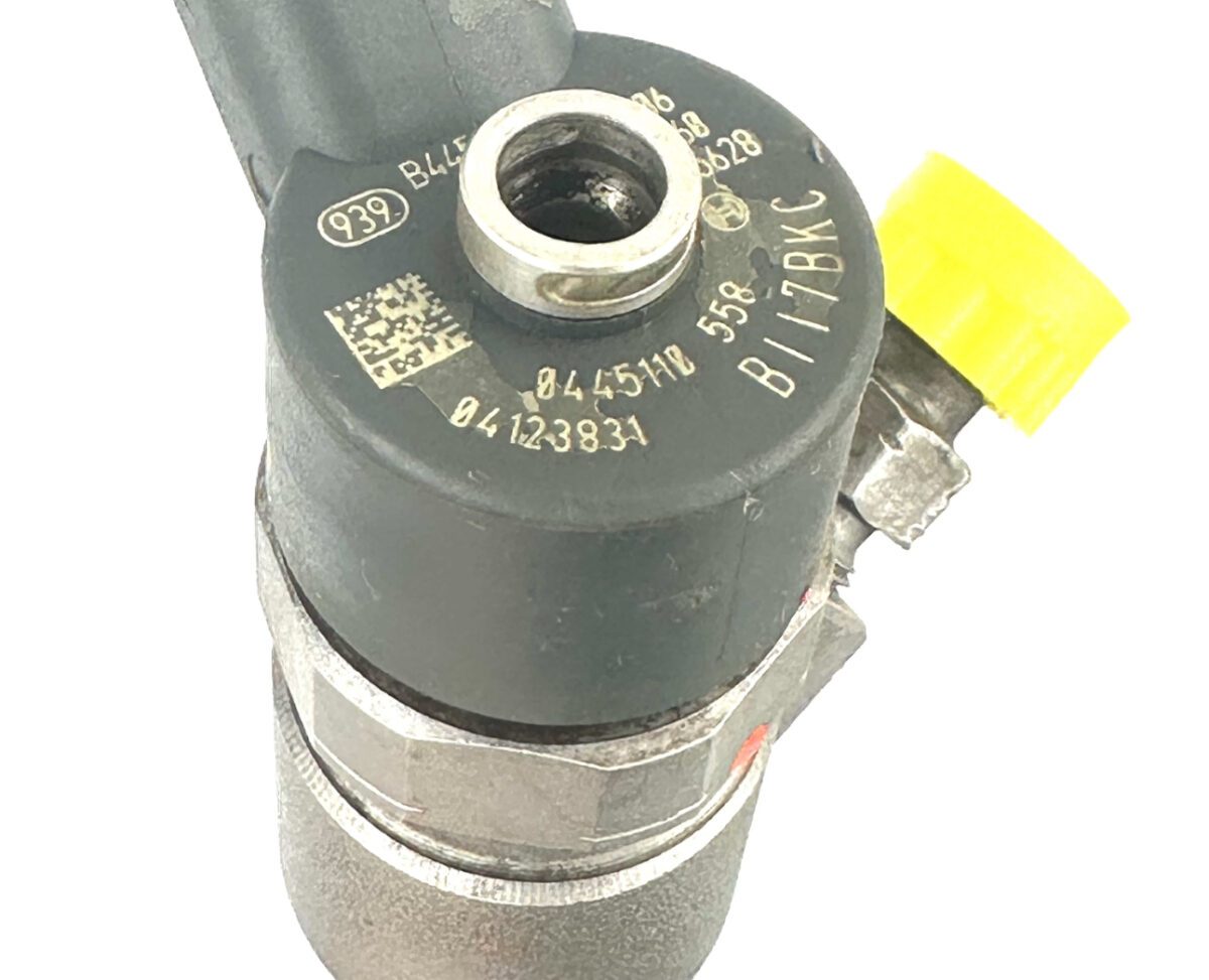 Regenerowany wtryskiwacz 0445110558, 04123831 DEUTZ