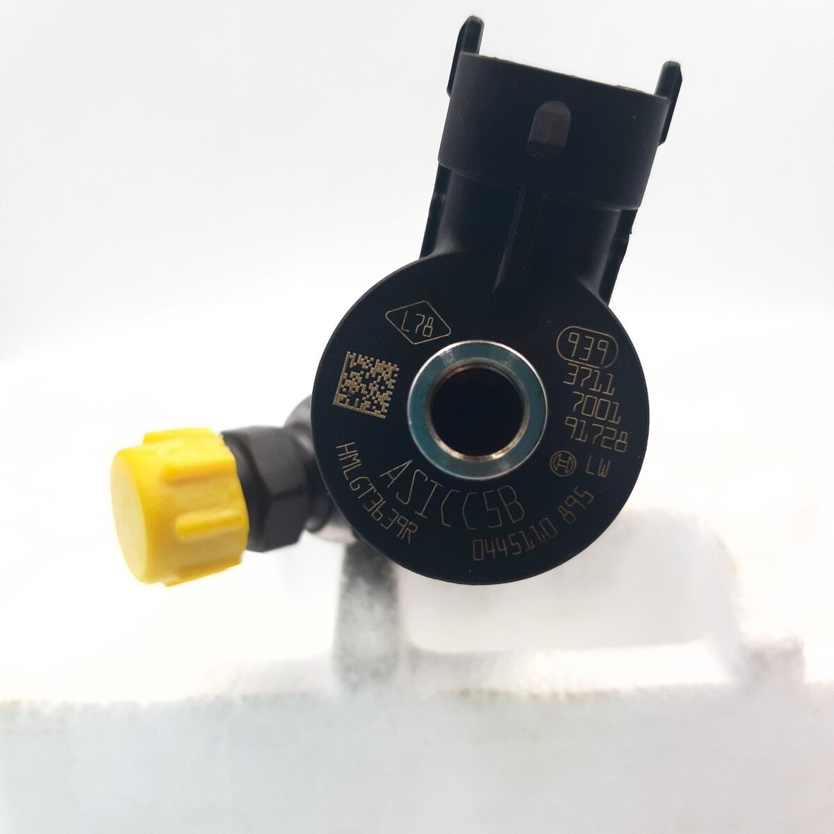 Regenerowany wtryskiwacz 0445110895, 166003281R RENAULT NISSAN