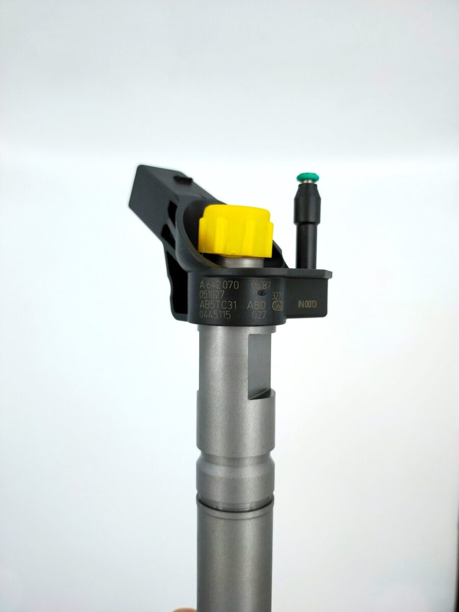 Regenerowany wtryskiwacz Bosch 0445115027, A6420700587 MERCEDES-BENZ