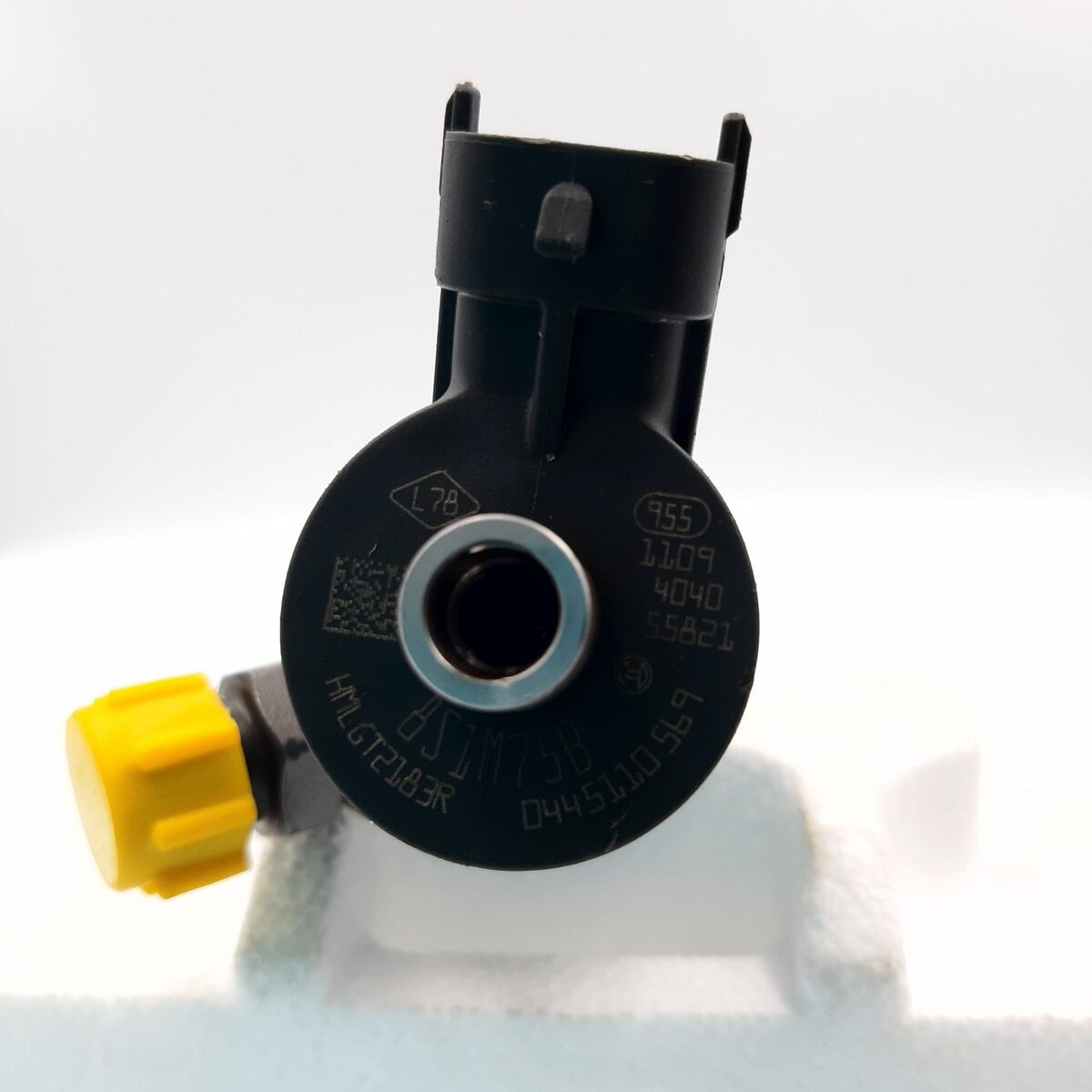 Regenerowany wtryskiwacz 0445110569, 166000804R RENAULT