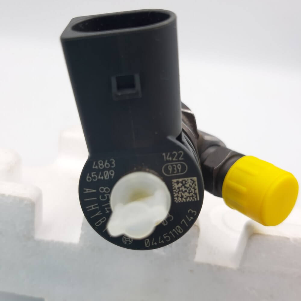 Nowy wtryskiwacz 0445110743, 13538514148 BMW